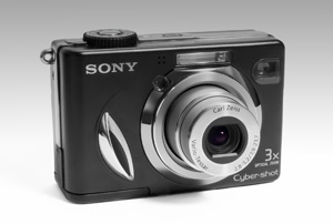 Sony DSC-W17 Compact Camera